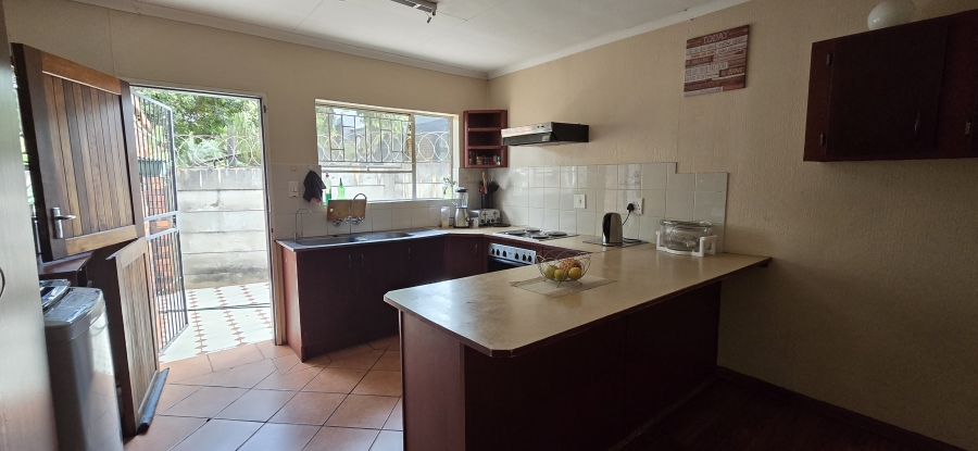 3 Bedroom Property for Sale in Geelhoutpark North West